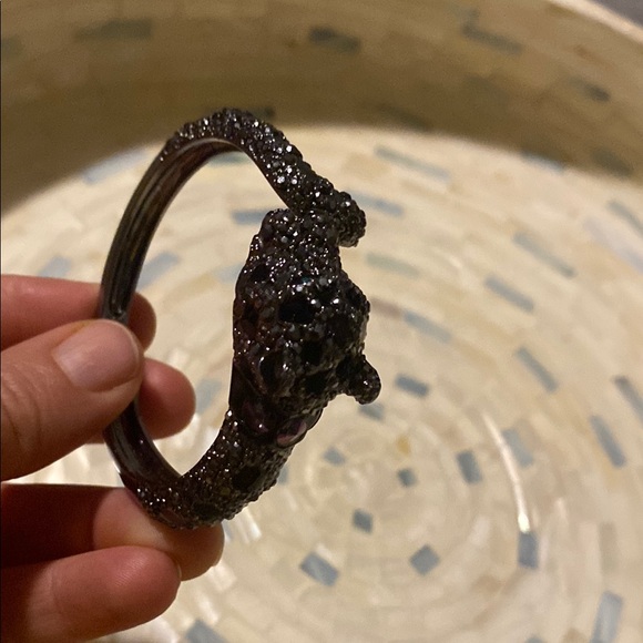 NWTBetsey Johnson Snow Leopard Cougar Black Grey Hematite Hinged Bangle Bracelet - Picture 3 of 13